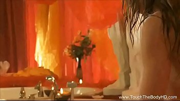 Sharing A Sexy Bath With Asian MILF