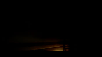 El fetiche de la dominaci&oacute_n. Me follo a esta chica atada de pies y manos, y me corro en su boca. Ella es una sumisa que se pone muy cachonda cuando la follo.