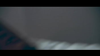 El fetiche de la dominaci&oacute_n. Me follo a esta chica atada de pies y manos, y me corro en su boca. Ella es una sumisa que se pone muy cachonda cuando la follo.