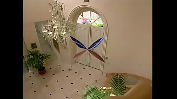 Playful redhaired MILF Heather Lyn decided to pay guy working at pizza delivery special tips