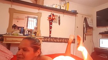 De Quatro eu mostro o rabo !!! Paty Bumbum