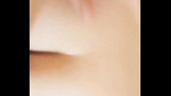 En cuarentena mi hermano trabaja y su esposa me la cojo en su cuarto arto