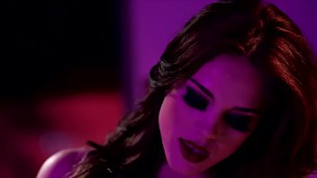 Girls on girls action with hot babes (Ella Knox, Violet Myers) - Twistys