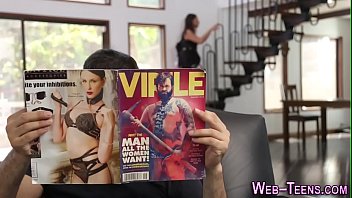 Teen scissoring with lez