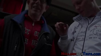 Dutch prozzie gives bj