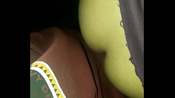 18 lik kiz amdan g&ouml_tten veriyor