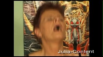 is still looking for attractive men.