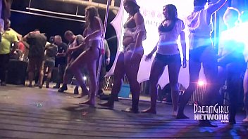 Redneck Booty Shake Contest