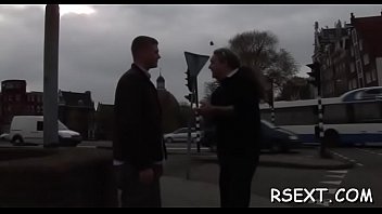 Gorgeous puts condom on rod and gives hot blowjob