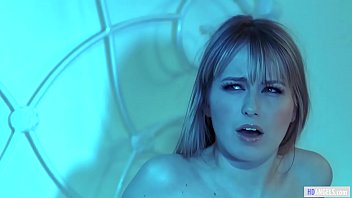 Aliens taste human pussy - Samantha Hayes, Scarlett Sage and Carolina Sweets