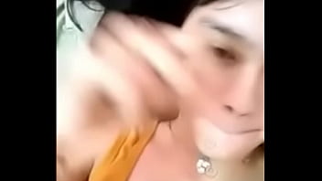 Cewek Indo masih pagi maen genjot aja....More video : https://goo.gl/cPhBP5