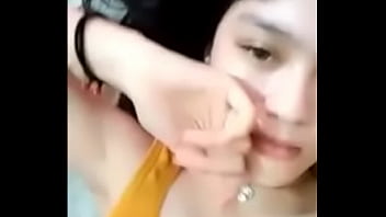 Cewek Indo masih pagi maen genjot aja....More video : https://goo.gl/cPhBP5