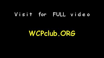 Gal sucks one-eyed monster so well