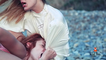 Red Fox Lesbian Sex Outdoors (theredfoxlife.com)