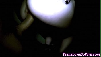 Amateur teen fucks in car