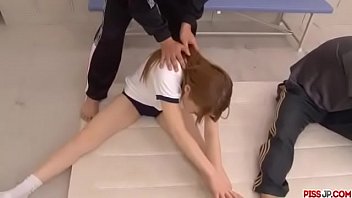 Sakamoto Hikari screams while getting fucked in group