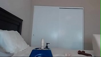 Horny Mom Jess Ryan big booty cougar flashing ass on BBC