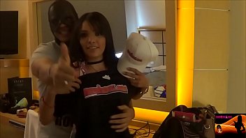 Interview to Annie en hechizo3x