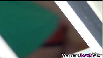 Asian beauty rubs snatch