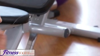 Fitness Rooms Milf gym teacher sweaty trib sex session with hot student
