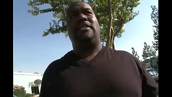 For this job interview, the boss ask for a blowjob!