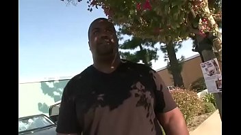 For this job interview, the boss ask for a blowjob!