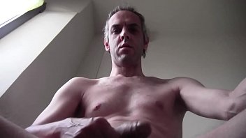 HOT HUGE CUM NUDE ON THE PUBLIC LANDING OF A FRIEND, HOMEMADE EURO AMATEUR SOLO