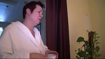 Altes Ehepaar will es nochmal wissen - Zum Aufwecken einen Blowjob