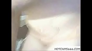 Hot Filipina Asian Showing Boobs on Webcam