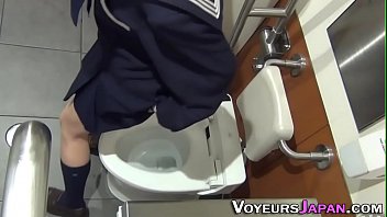 Aisan teen rubs pussy