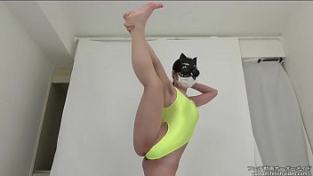 Leotard Fetish A woman who flexibly exercises while showing pubic hair