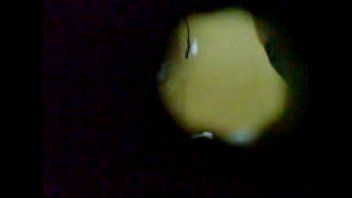 Pine hole on swimmin pool (Coming hend)