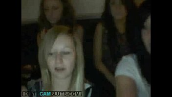 UK-Girls flashing on Cam