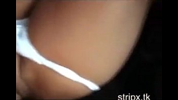 Amadoras Tube - Tiazona madura vai as compras, se encanta com o pepino do mercado e chama o cara pra