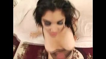 leah jaye gets ravagedby black dicks