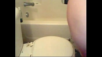 Ninfetinha safadinha se mostrando nda webcam