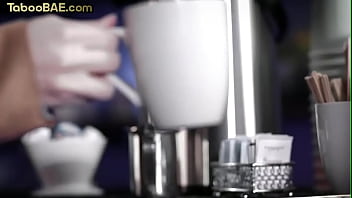 MILF bigbooty stepmom seduces smalltitted dyke stepdaughter