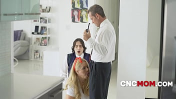 A Good Stepmom Does Chores While She&#039_s Freeused- Karen Fisher