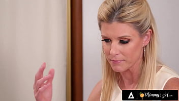 MOMMY'_S GIRL - Pervert Stepmom India Summer Gets Playful With Hot Teen Gianna Dior'_s Pussy