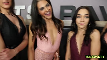 Fives Trannies Gangbang A Guy