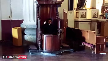 Soy Raymunda - Religious confesses sexual desire for her superior and quotes him to fuck