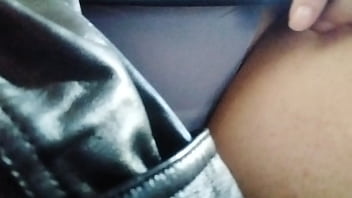 Chefe gostoso mas &eacute_ casado masturbei escondido no escrit&oacute_rio pensando nele