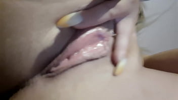 Jerk off while I watch porn