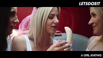 Lesbian Paradise With Lexi Dona, Angel Piaff, Nathaly Cherie &amp_ Florane Russell In Hot Girl On Girl Action - A GIRL KNOWS