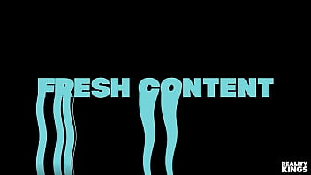 David Lee Comes Over To Get A Massage But Doesn'_t Expect The Masseuse Kitt Lacey To Be Naked - Reality Kings