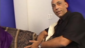 Indian beauty is doing her first porn casting