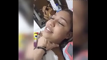 I&#039_m on vacation with this 18-year-old brunette, whore, she loves cock, she&#039_s from New York