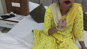 Slutty stepmom sucks my cock, I put my tongue in her pussy and I fuck her real hard! In hindi audio