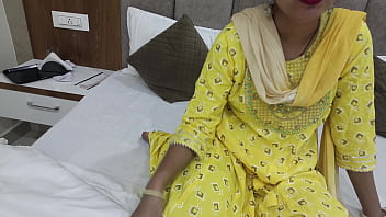 Slutty stepmom sucks my cock, I put my tongue in her pussy and I fuck her real hard! In hindi audio