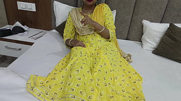 Slutty stepmom sucks my cock, I put my tongue in her pussy and I fuck her real hard! In hindi audio